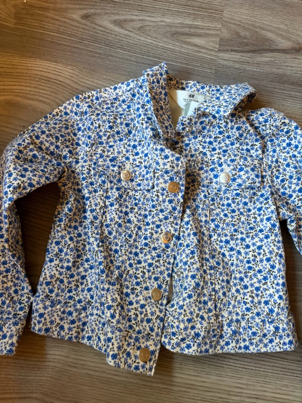 H&M Floral Print Denim Jacket Size 4-5T Ditsy Floral Denim Trucker Jacket NEW